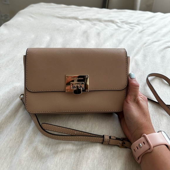 Michael Kors Rose Gold Cross Body Purse - Picture 1 of 5